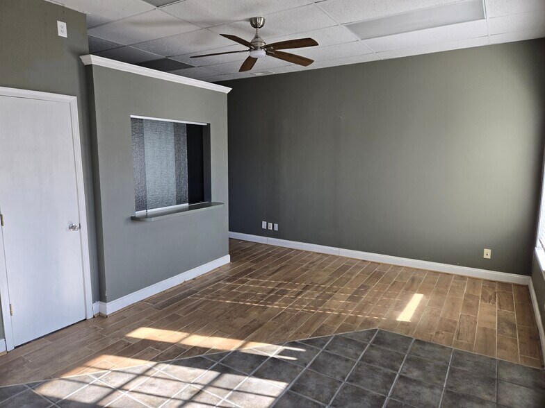 More Photos Of 622 SW 3rd St, Lee's Summit Medical For Lease