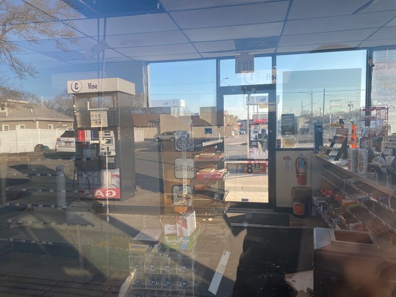 More Photos Of 584 Washington St, Attleboro Service Station For Sale