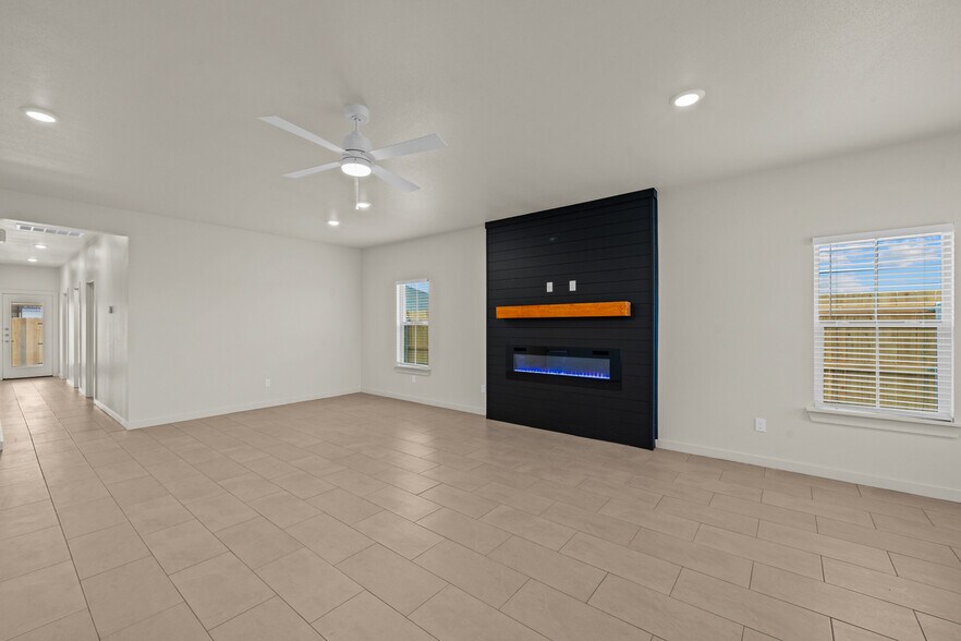 More Photos Of 7030-7036 41st st, Lubbock Apartments For Sale