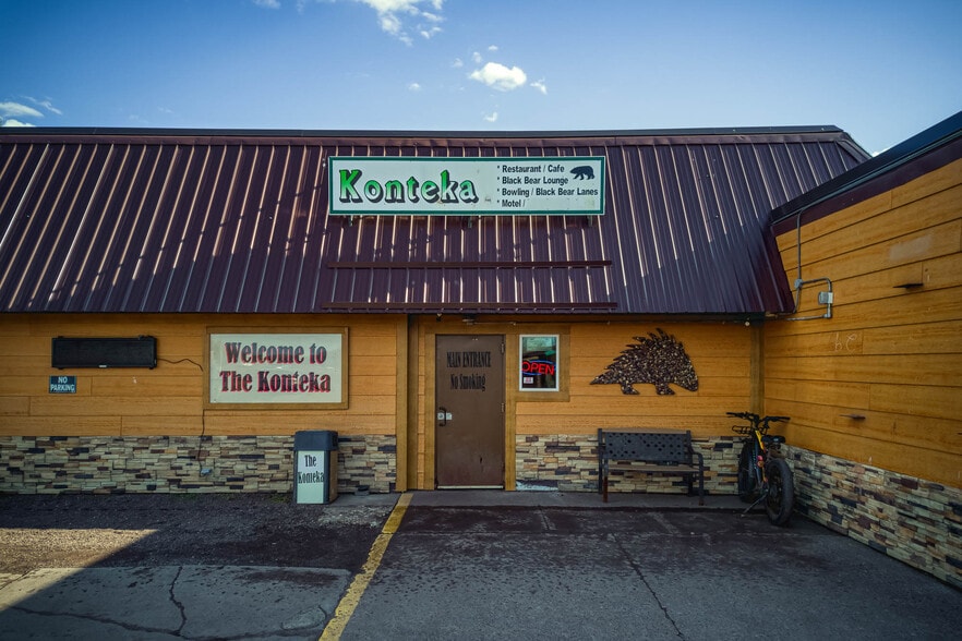 More Photos Of 400 Main St, White Pine Hotel For Sale