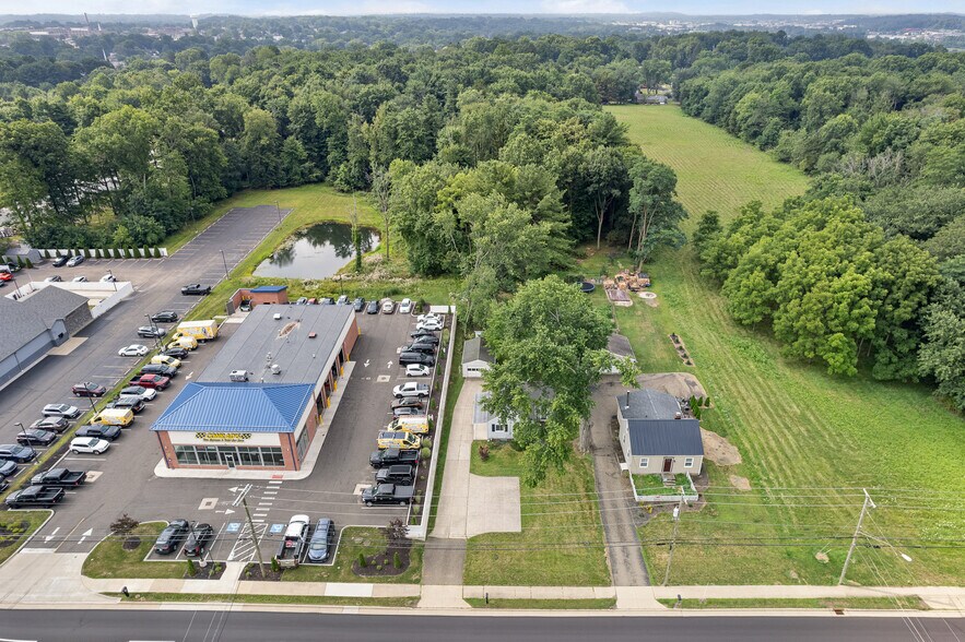 More Photos Of 608 Applegrove St NW, North Canton Office For Sale