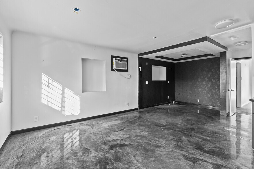 More Photos Of 5520-5522 Cahuenga Blvd, North Hollywood Freestanding For Sale