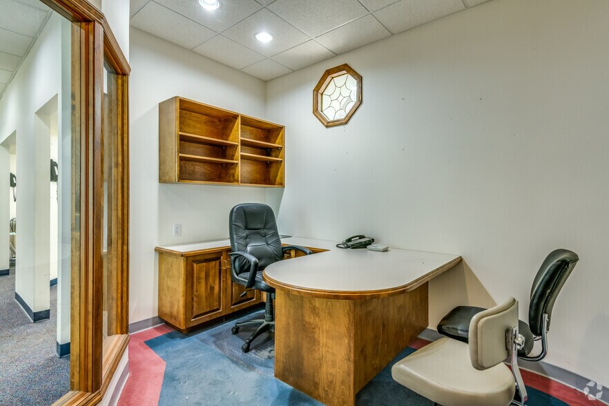 Photo of 1st Floor Ste LL Center