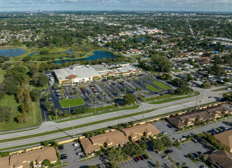More Photos Of 6251-6301 County Line Rd, Miramar Unknown For Lease