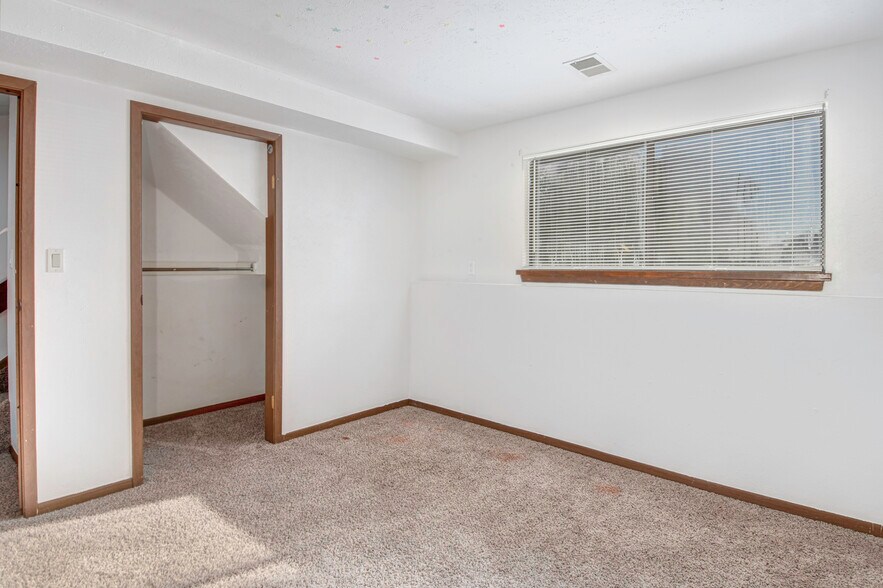 More Photos Of 1618 Donovan Pl, Longmont Multifamily For Sale