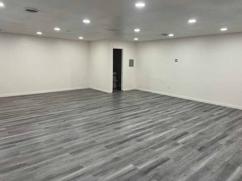 More Photos Of 1615 E Plaza Blvd, National City Office For Sale