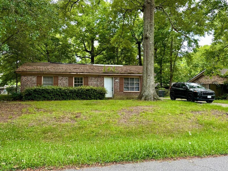 More Photos Of 1141 Bonnie Ln, Mount Pleasant Apartments For Sale