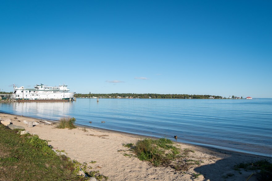 More Photos Of 26260 Main St, Beaver Island Hotel For Sale