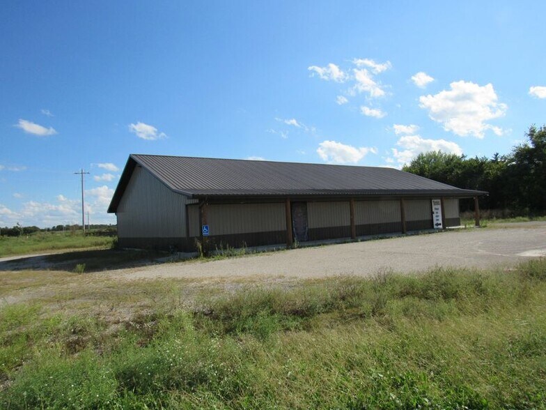 More Photos Of 975 E Daniel Dr, Mount Vernon Manufacturing For Sale