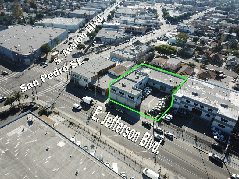 More Photos Of 540 E Jefferson Blvd, Los Angeles Warehouse For Lease