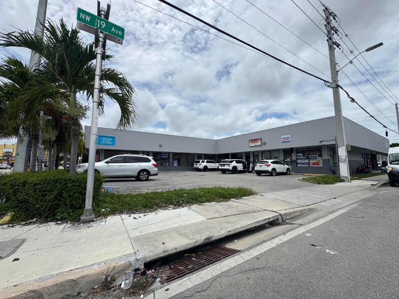 Primary Photo Of , Miami General Retail For Sale