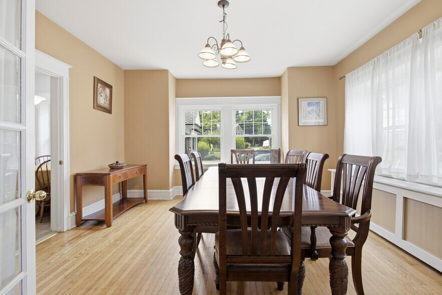 More Photos Of 678 Ferne Blvd, Drexel Hill Office For Sale