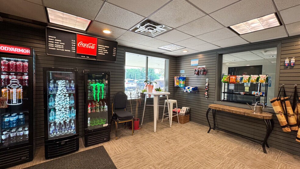 More Photos Of 5133 Darrow Rd, Hudson Health Club For Sale