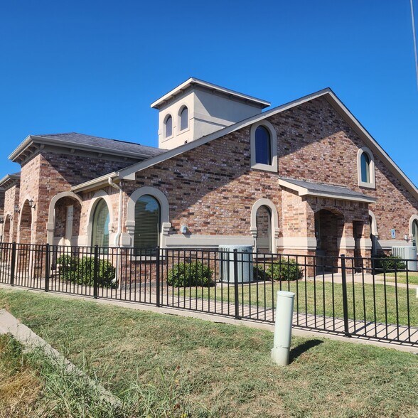 More Photos Of , Sugar Land Office For Sale