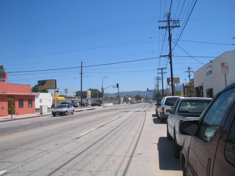 More Photos Of 5624 Cahuenga Blvd, North Hollywood Land For Lease