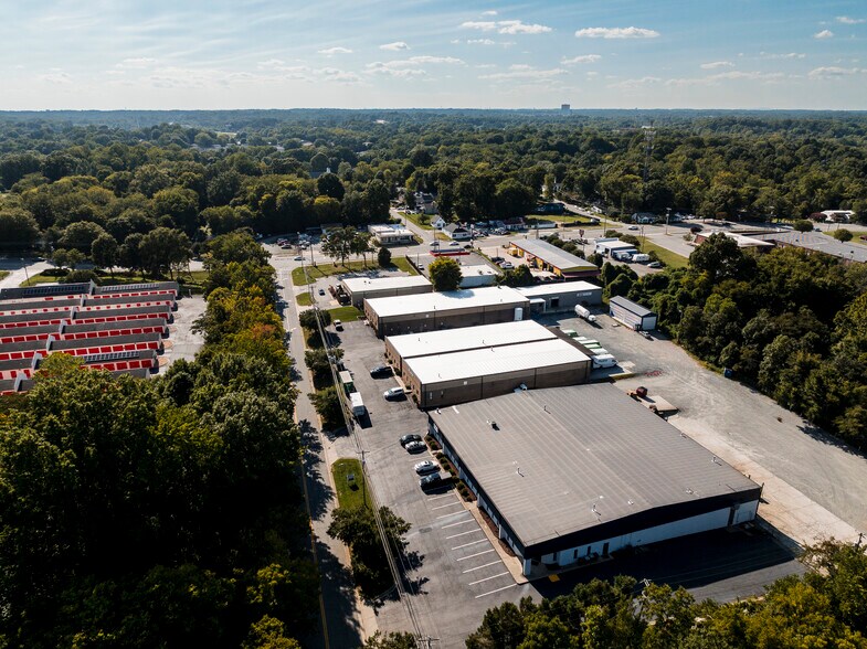 More Photos Of 510 Corliss St, Greensboro Light Manufacturing For Lease