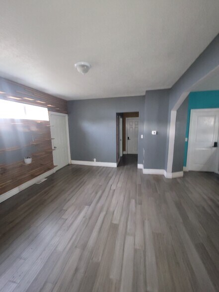 More Photos Of 2536 Indianapolis Ave, Indianapolis Apartments For Sale