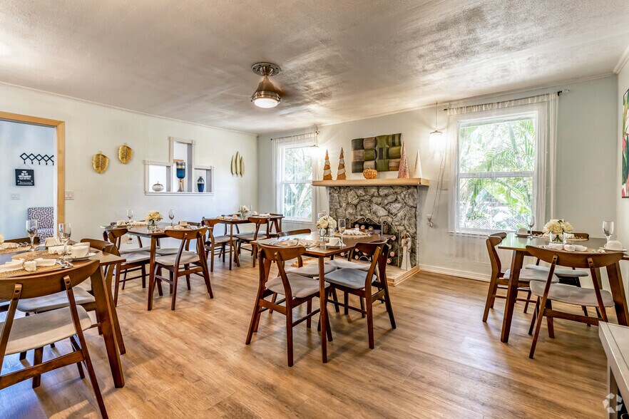 More Photos Of 1128 E Manatee Ave, Bradenton Hotel For Sale