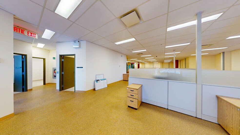 More Photos Of 3750 Boul Du Royaume, Saguenay Office For Lease