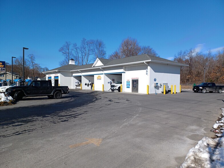 Primary Photo Of 688 John Fitch Hwy, Fitchburg Carwash For Sale