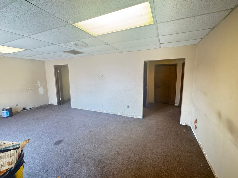 More Photos Of 8375 Grady St, Douglasville Light Distribution For Sale