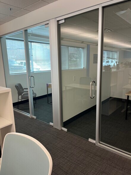 More Photos Of 14193 S Minuteman Dr, Draper Office Residential For Lease