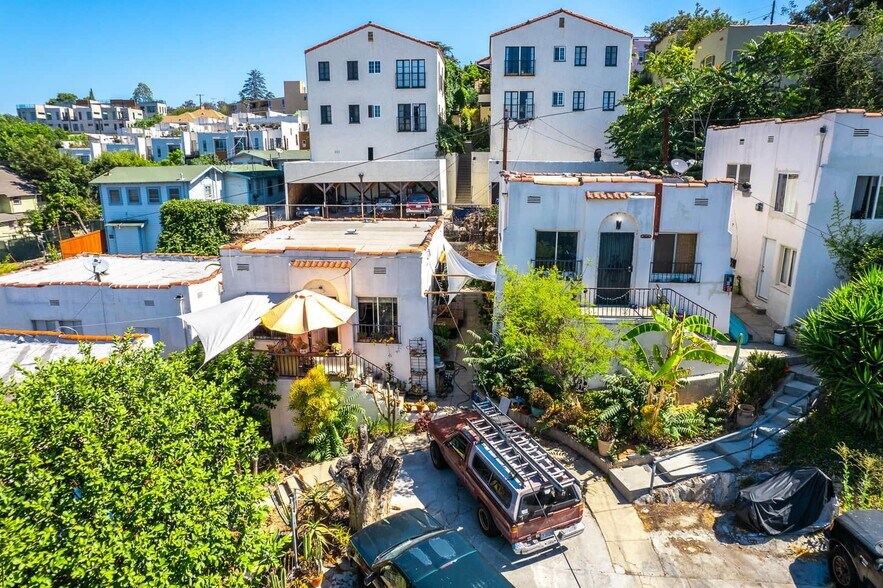 More Photos Of 1303 Lilac Terrace, Los Angeles Apartments For Sale