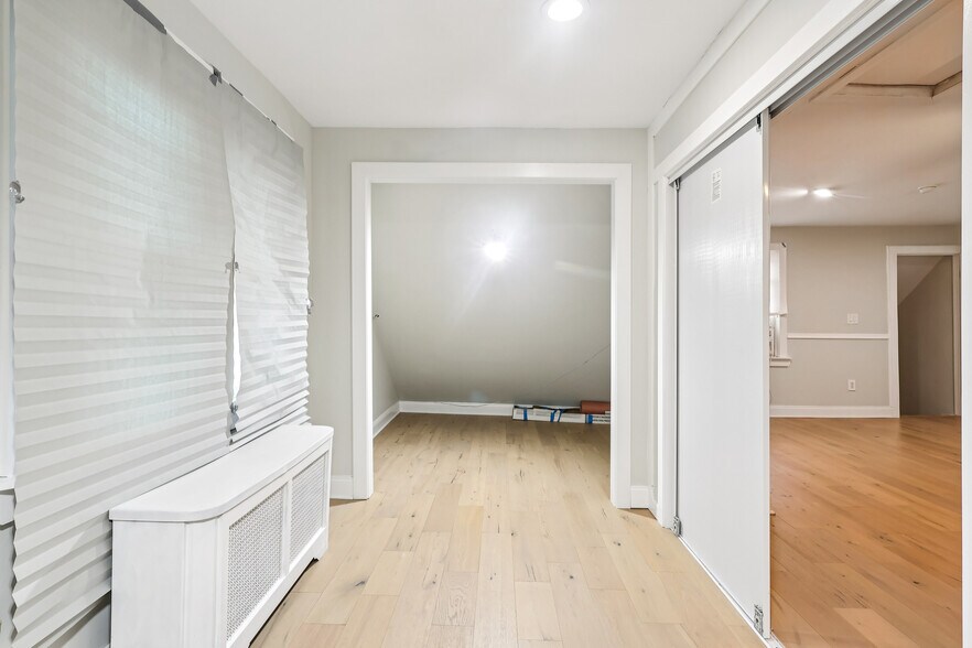 More Photos Of 1600 Hamilton Ave, Hamilton Storefront Retail Residential For Sale