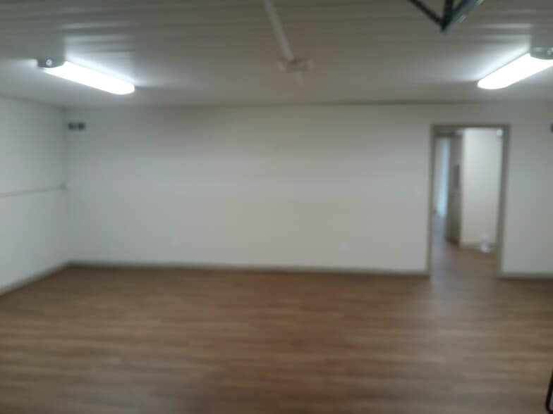 More Photos Of 1718 Creighton Ave SE, Decatur Flex For Sale