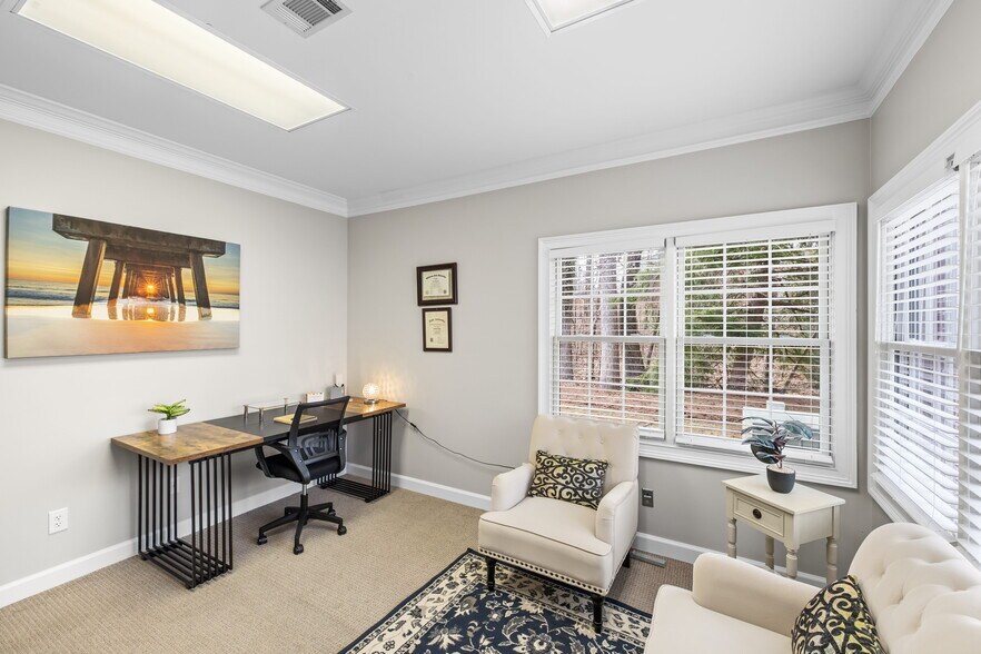 More Photos Of 555 Sun Valley Dr, Roswell Office For Lease