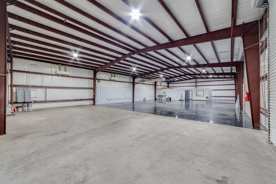 More Photos Of 395 E Lincoln Ave, LaBelle Warehouse For Sale
