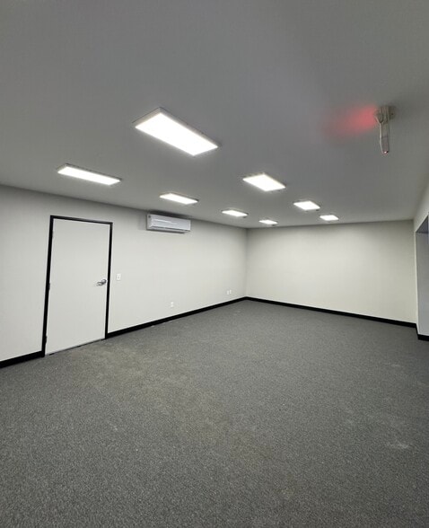 More Photos Of 1101-1107 Paso Robles St, Paso Robles Warehouse For Lease