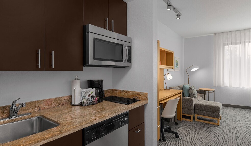More Photos Of 4100 N Kittredge St, Denver Hotel For Sale