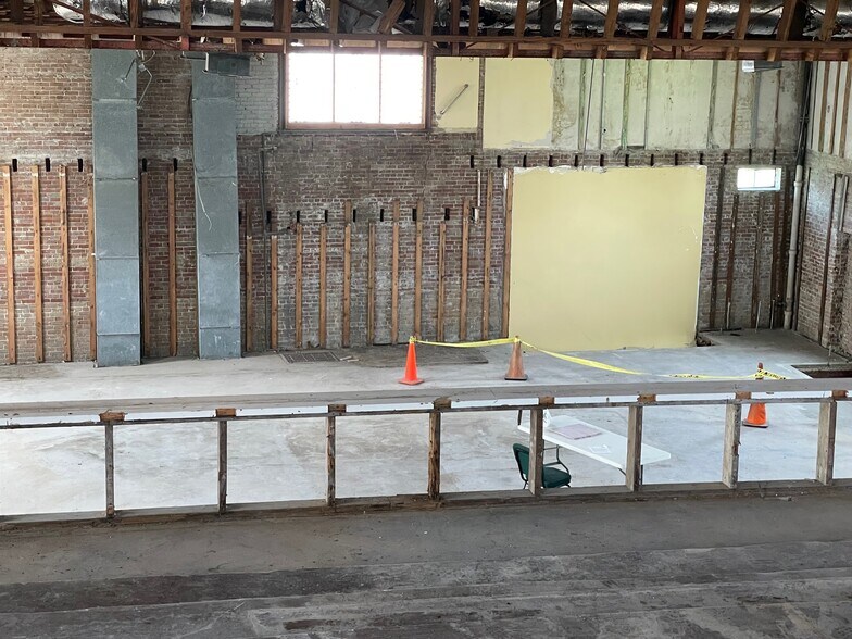 More Photos Of 2400 Delachaise St, New Orleans Specialty For Sale