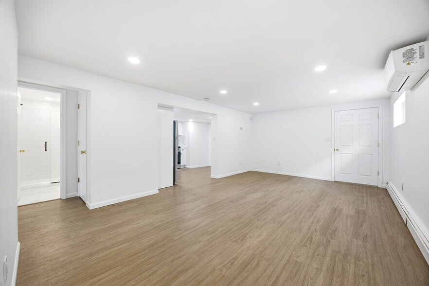 More Photos Of 158-10 95th St, Howard Beach Multifamily For Sale