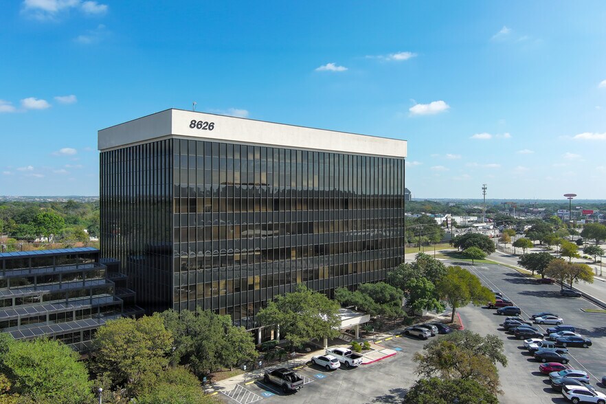 More Photos Of 8700 Tesoro Dr, San Antonio Unknown For Lease