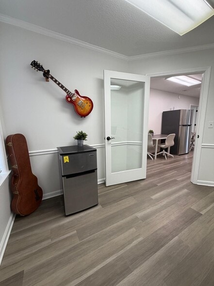 More Photos Of 311 Poplar View Ln W, Collierville Office For Lease