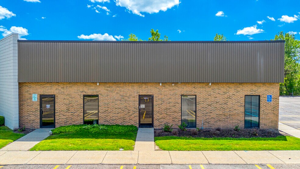 More Photos Of 2275 N Opdyke Rd, Auburn Hills Unknown For Lease