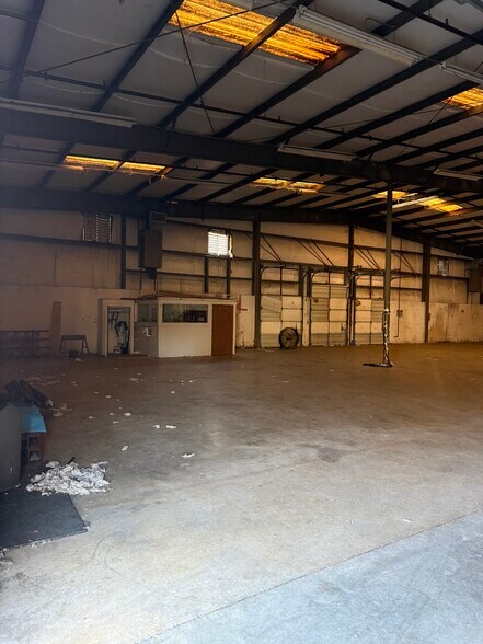 More Photos Of 312 E 9th St, Scotland Neck Industrial For Lease