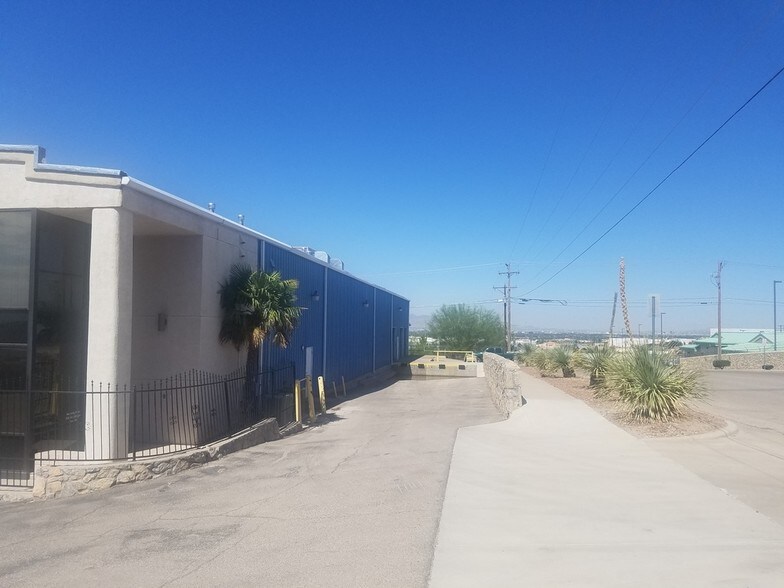 More Photos Of 995 Loma Verde Dr, El Paso Warehouse For Lease
