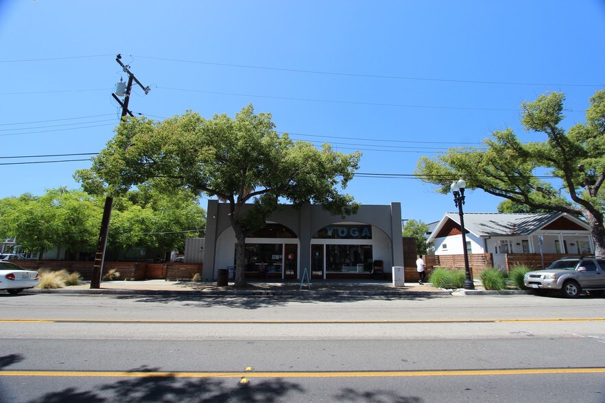 More Photos Of 613 E Santa Ana Blvd, Santa Ana Storefront Retail Residential For Lease