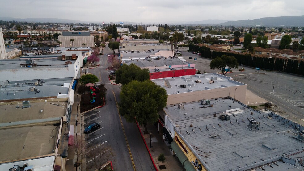 More Photos Of 10914 Main St, El Monte Storefront Retail Residential For Sale