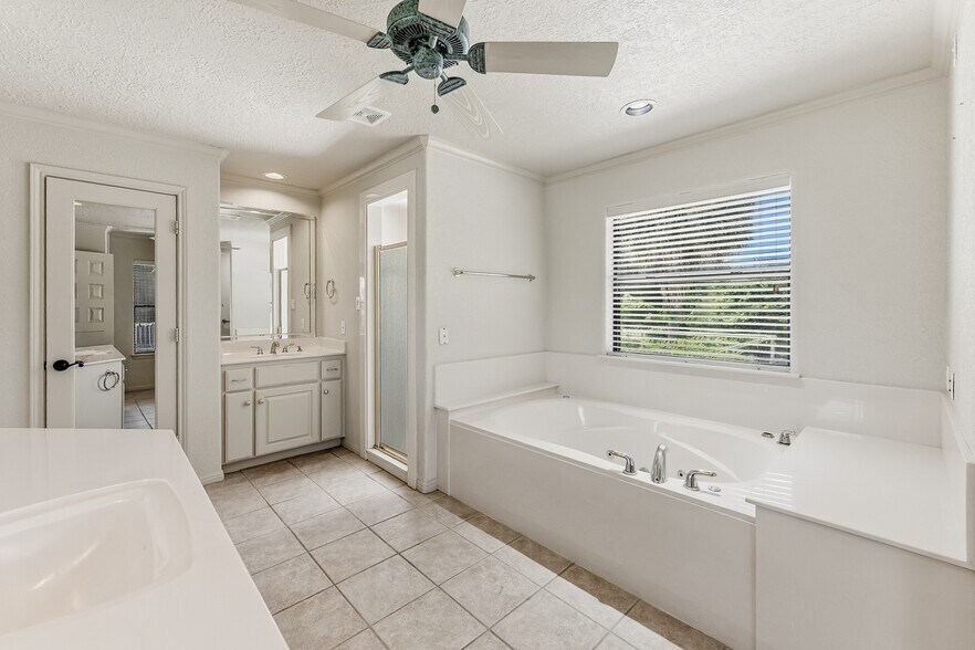 More Photos Of 1726 I-45 North, Huntsville Land For Sale