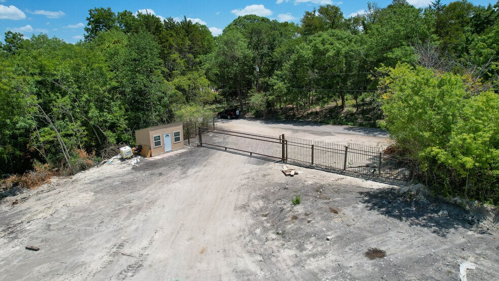 More Photos Of 10300 Julius Schepps, Dallas Land For Sale