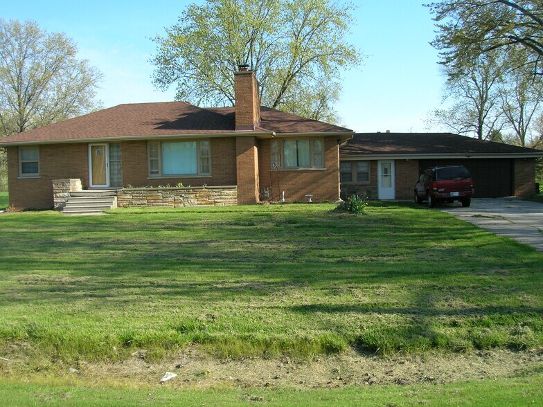 More Photos Of 10350 Calumet Ave, Munster Auto Repair For Lease