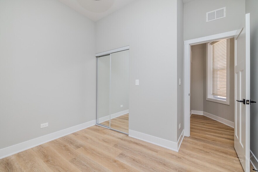 More Photos Of 3039 W 19th St, Chicago Apartments For Sale