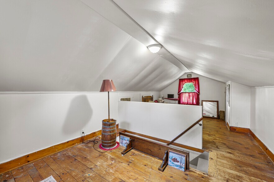 More Photos Of 2010-2012 Clayton Mill Rd, Mill River Specialty For Sale