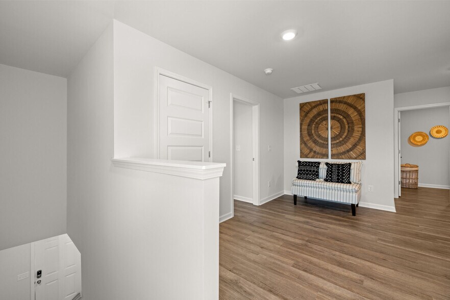 More Photos Of 507 Satinwood Cir, Graniteville Apartments For Sale