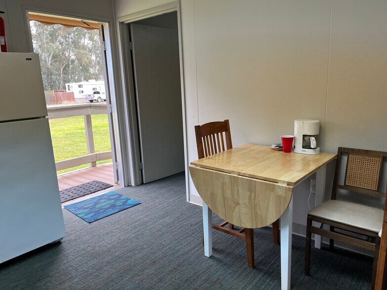 More Photos Of 930 E St, Rio Linda Office Residential For Lease