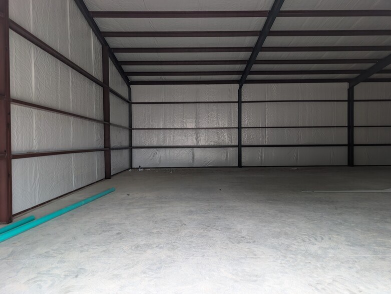 More Photos Of 7050 S FM 730, Azle Warehouse For Lease